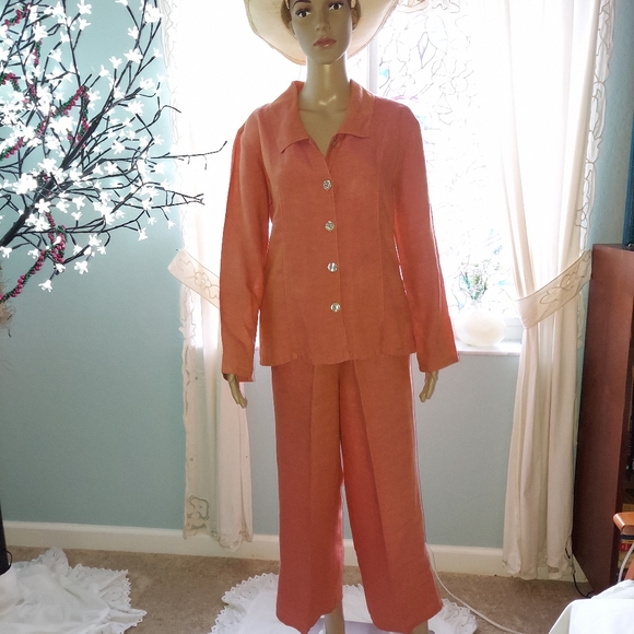 Two Star Dog pant suit - Picture 2 of 9